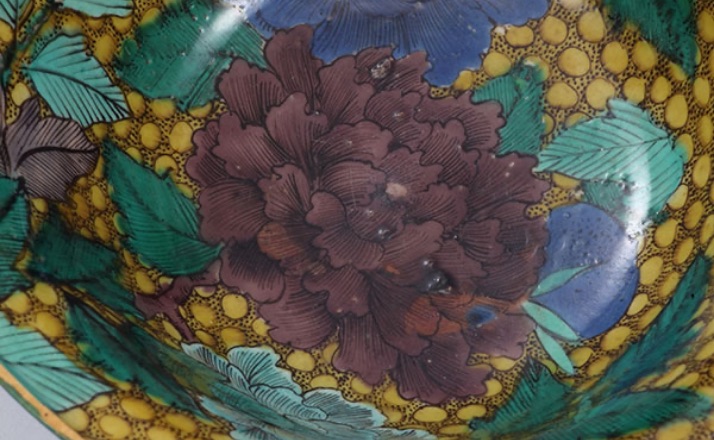 若杉窯　色絵牡丹図台鉢
